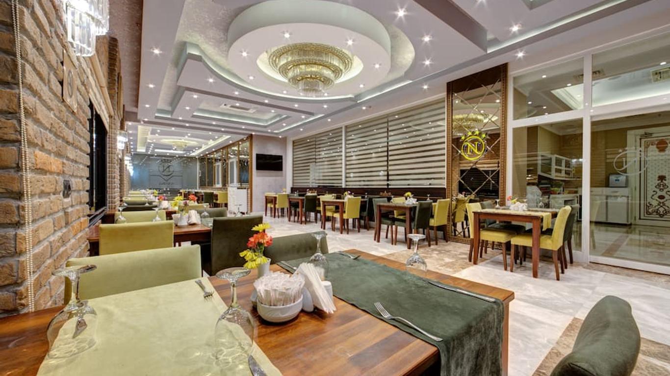 纳沃纳酒店