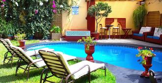 秘鲁星级精品公寓 - 利马 - 游泳池