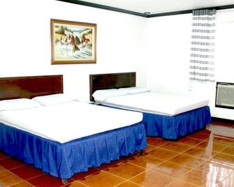 Crosswinds Ocean Hotel - 马尼拉 - 睡房
