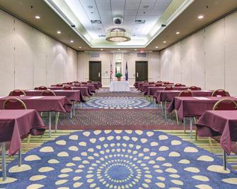斯汤顿会议中心假日酒店 - IHG 旗下饭店 - 斯汤顿 - 会议室