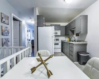 Perfect little apartment - 圣约翰斯 - 厨房