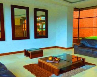 Ciudad Salitre, Comodo, 3 Alcobas, Full1 - 波哥大 - 客厅