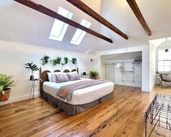 New 2 Story Designer Art Loft Next To French Quarter & Frenchmen St! - 新奥尔良 - 睡房