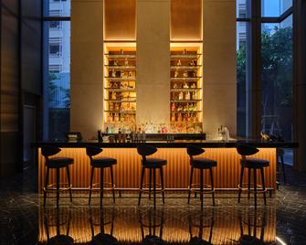 新浩中央 - IHG 旗下酒店 - 曼谷 - 酒吧