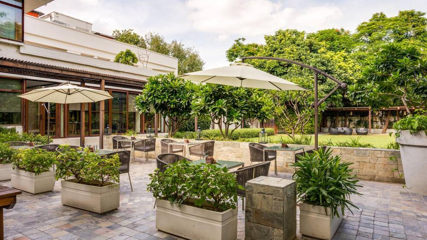 The Manor 酒店