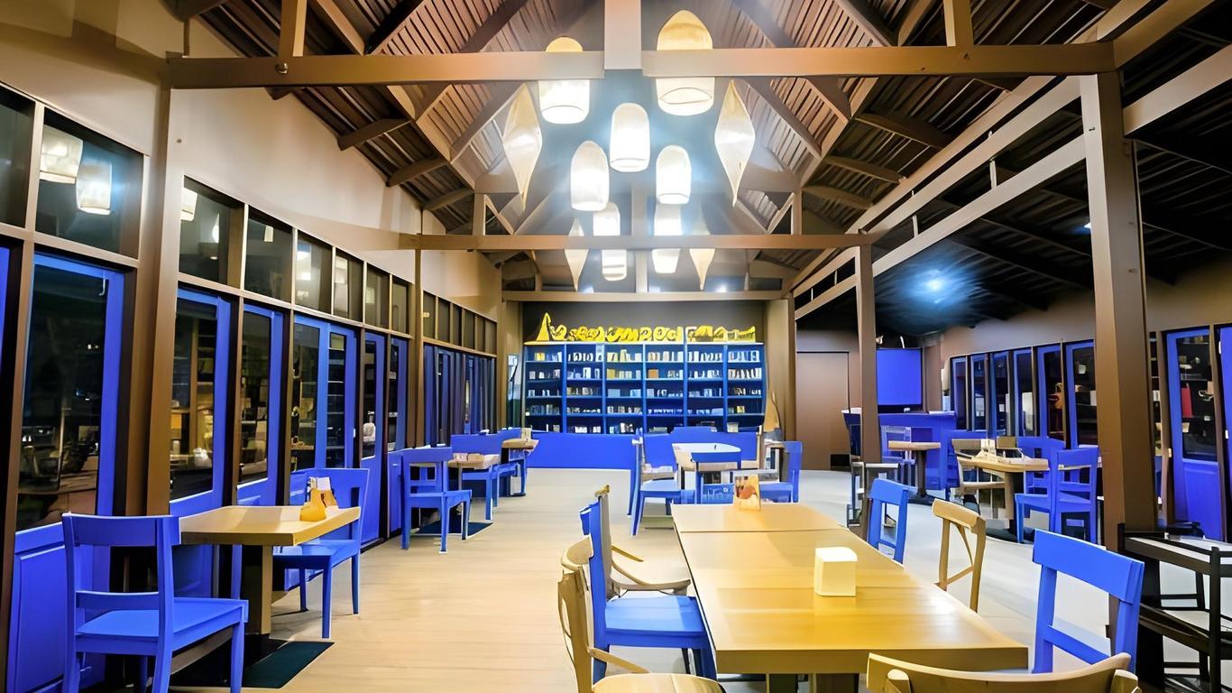 拉查瓦迪孔敬機場飯店