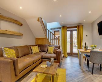 Beudy Llew Coch - One Bedroom House, Sleeps 2 - 巴拉 - 客厅