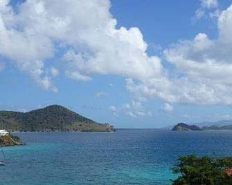 Romantic Getaway! Book Now! Amazing Views & Perfect for 2! Close to Pools - 圣托马斯岛 - 建筑