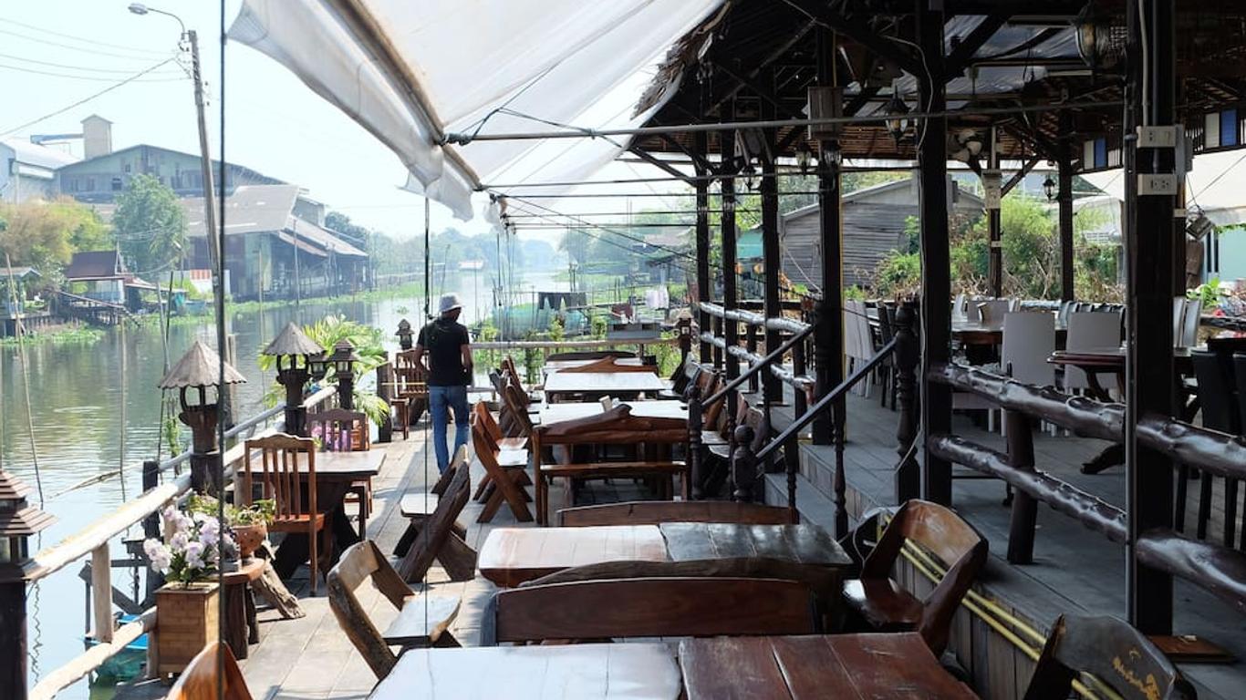 素万那普机场公主酒店