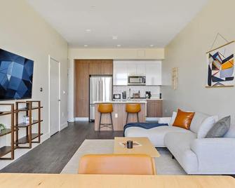 A Denver Skyline State of Mind - Zuni Lofts - 丹佛 - 客厅