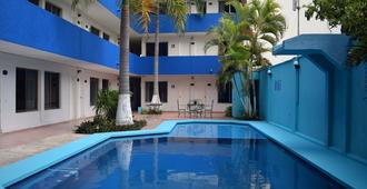 Hotel Principe - 切图马尔 - 游泳池
