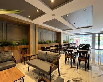 波耶拉兹酒店 - Uzungöl - 餐馆