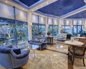梅里特乐夫科萨娱乐场 SPA 酒店 - 尼科西亚 - 休息厅