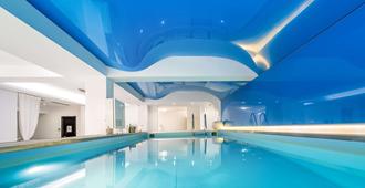 米恩德罗斯精品 SPA 酒店 - 仅供成人入住 - 扎金索斯 - 游泳池