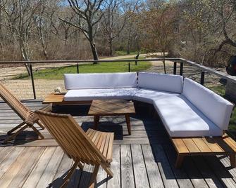 Spectacular Newly Renovated Home in Menemsha - Chilmark - 阳台