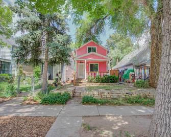 理想小屋市中心优美露台酒店 - 科罗拉多斯普林斯 - 建筑