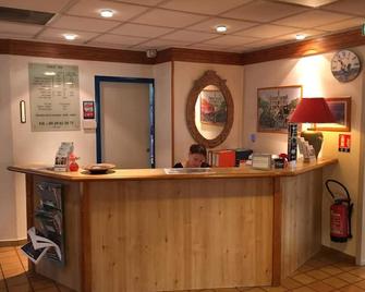 蟠龙普瓦捷布里特酒店 - 普瓦捷 - 柜台