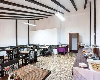 城堡酒店 - 布加勒斯特 - 餐馆