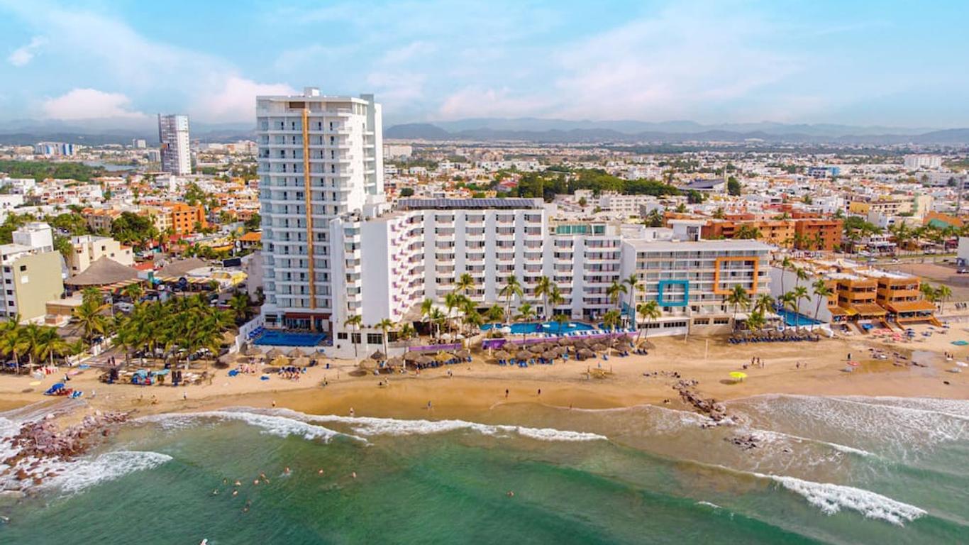 海洋宫殿海滩酒店(Oceano Palace Beach Hotel)