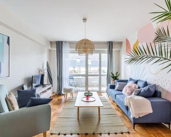 ROSA, Confortable 2 chambres avec parking dans le centre - 雷恩 - 客厅