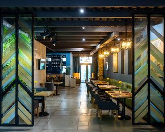 郁金香住宅 Spa 酒店 - 基希訥烏 - 餐馆