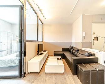 Nice 34 m near La Confluence - 里昂 - 客厅