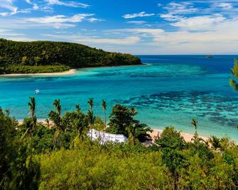 曼塔雷岛度假酒店 - 纳努亚巴拉瓦岛 - 海滩