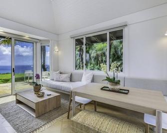 Hale Nanea 1卧室家庭住宅由RedAwning提供 - 基拉韦厄 - 客厅
