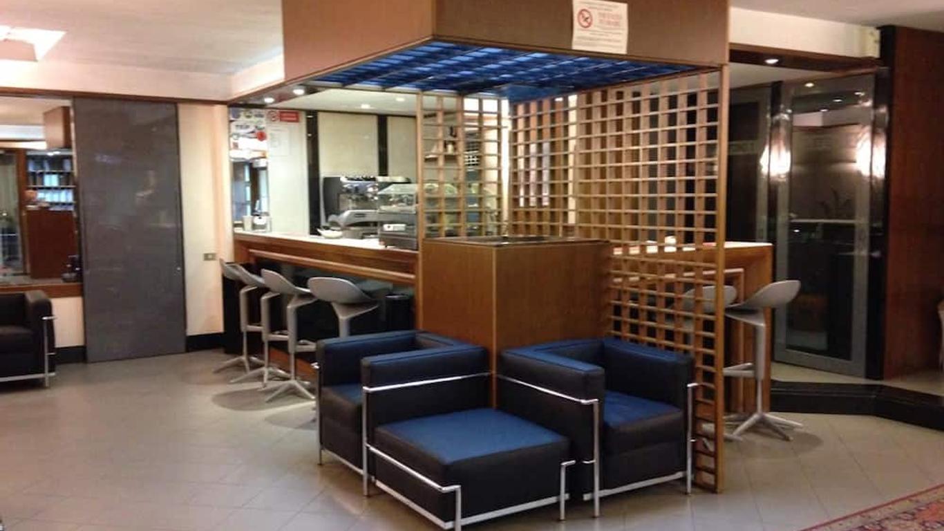 巴尔索缇酒店