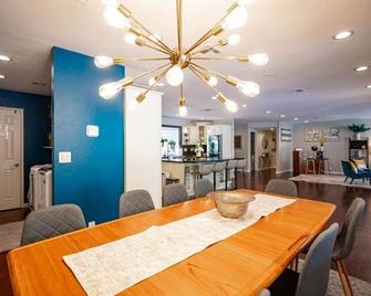 Your Private, Luxurious & Large Oasis-4 Suites - 拉斯维加斯 - 餐厅