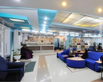 莫利亞飯店 - 符拉迪沃斯托克 - 大厅