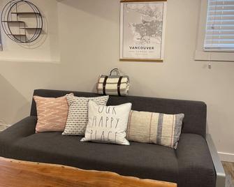 Newly Renovated Private Studio - 伯纳比 - 客厅