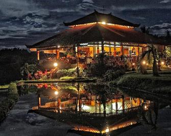 普瑞芒加海景水疗度假酒店 - 新加拉惹 - 休息厅