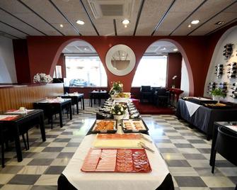 海滨松林Spa酒店 - 萨卡罗 - 餐馆