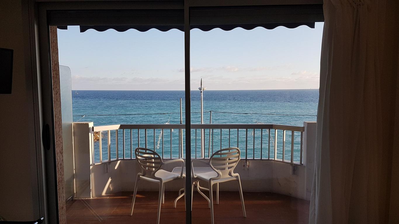 海豚酒店