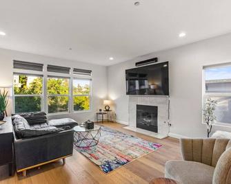 Luxurious 4BR in prime LA location with great view - 洛杉矶 - 客厅