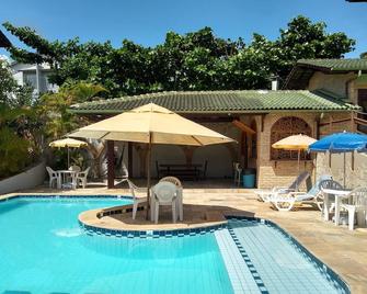 Hotel Pousada Porto do Colibri - 嘎林海斯港 - 游泳池