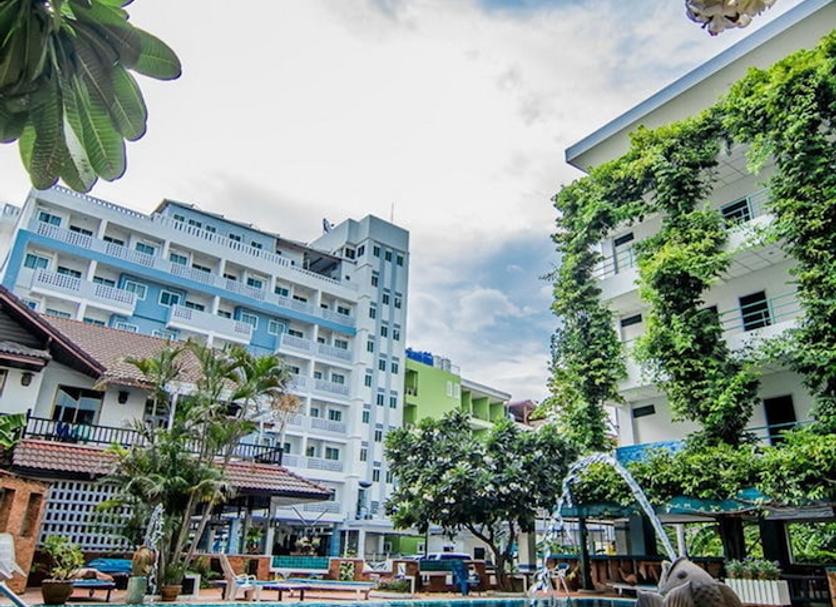 游泳池 照片