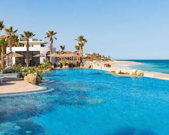 Open!! Nov 30-Dec 7 & Dec 14-21 2 BR/3 ba, ELITE luxury resort, ocean front! - 卡波圣卢卡 - 游泳池