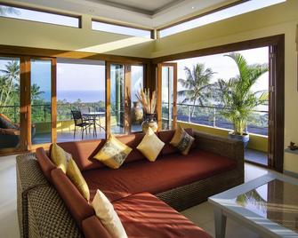 Breathtaking Ocean View 1 Bed Villa - Large Infinity Pool, Free Car & Transfers - 苏梅岛 - 客厅
