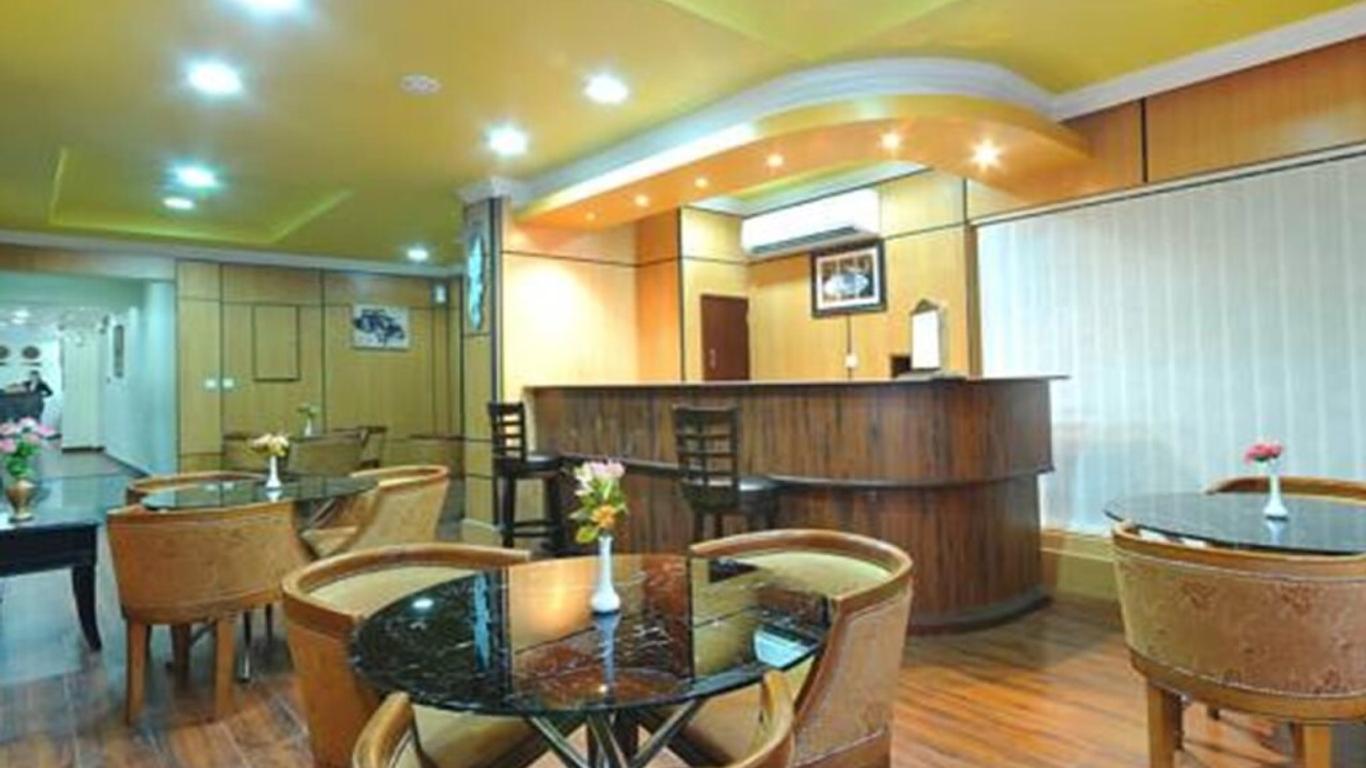 水晶宫酒店