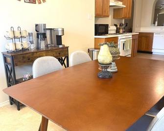 Heart of Houston home - 休斯顿 - 餐馆