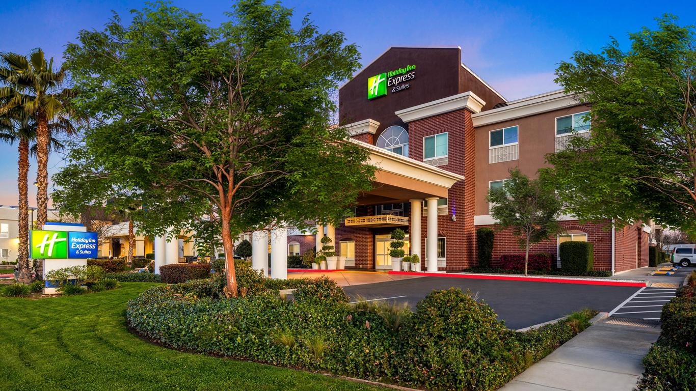 沙加缅度东北加州博览会智选假日套房酒店 - IHG 旗下酒店
