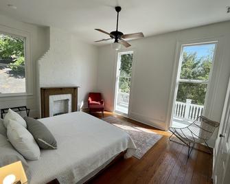 Maison de Camp - Historic Uptown Home Near Parades, Tulane, Bars, Restaurants - 新奥尔良 - 睡房