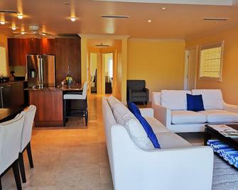 Sea Dreamer Villa 10e Hamilton Beach Villas And Spa -2brd - 查尔斯敦 - 客厅
