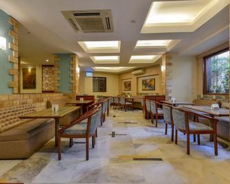 阿占塔酒店 - 孟买 - 餐馆