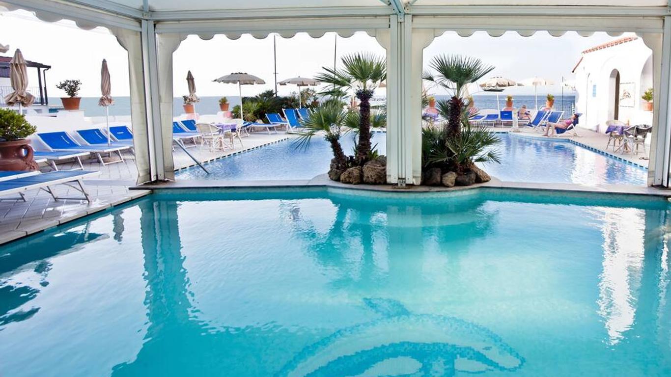 索雷马海滩温泉美容酒店