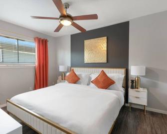 Mins 2 Downtown - King Bed - Private Stays - 奥斯汀 - 睡房