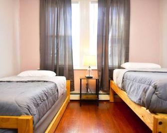 Cozy apartment 3rd 10min Walk Downtown and City View - 普罗维登斯 - 睡房