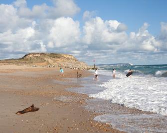 A Clean Place To Stay In Sunny Bournemouth - 伯恩茅斯 - 海滩